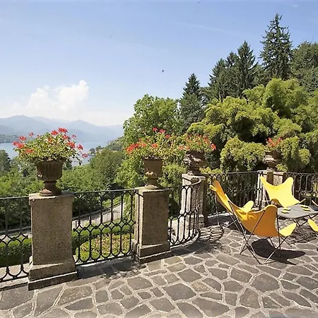 Villa Elisa 7 Sulle Sponde Del Lago Dorta Bolzano Novarese